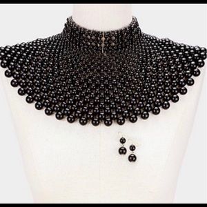 SOLD Black Pearl Collar Set